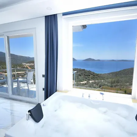 Seaview Luxury In Вілла *